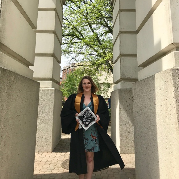 Meet your Posher, Lauren - Picture 1 of 1